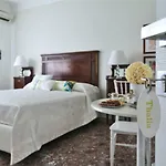 Bed & Breakfast Solidea Salerno
